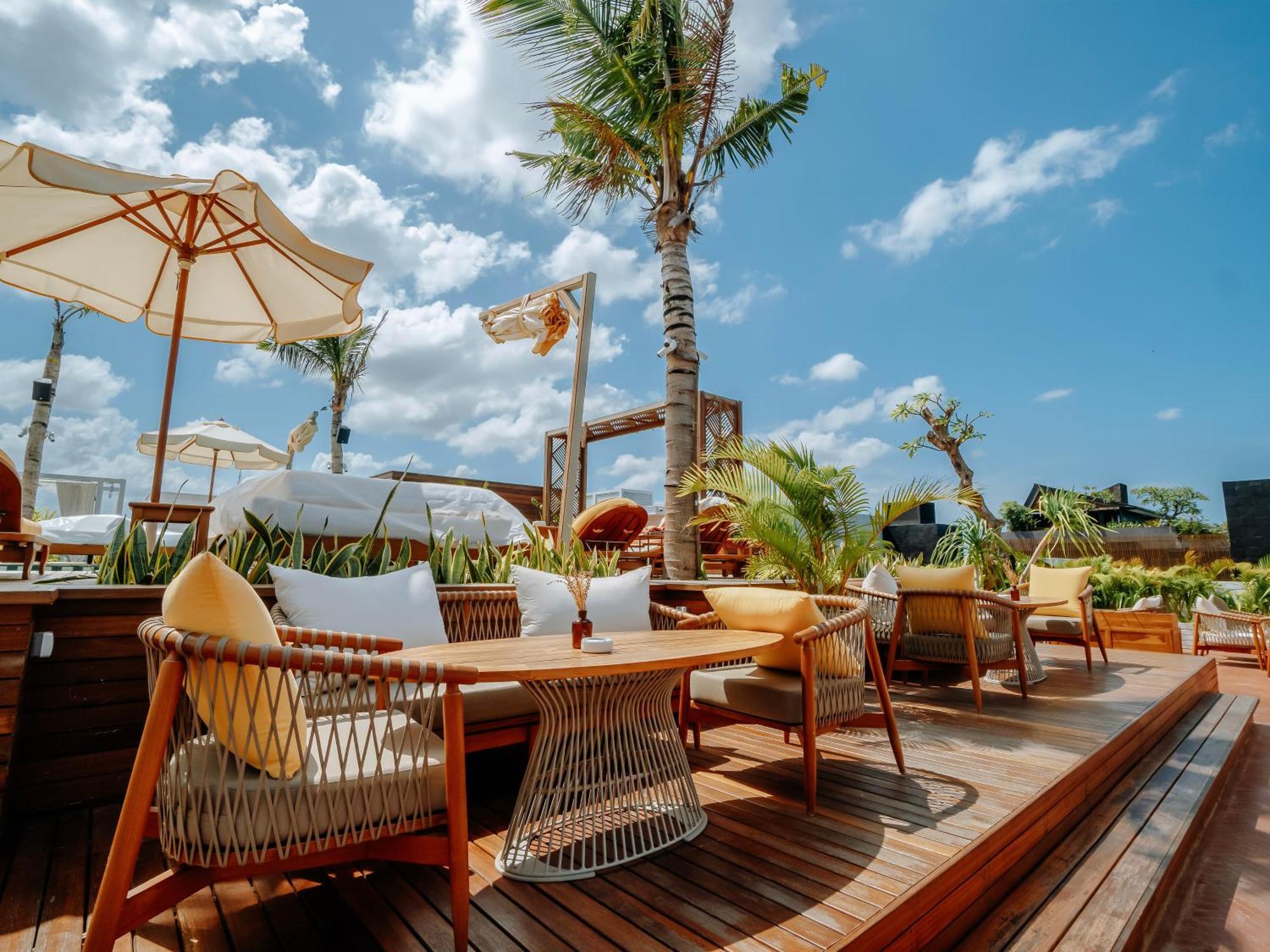 Secana Beachtown Resort & Residences Canggu Zewnętrze zdjęcie